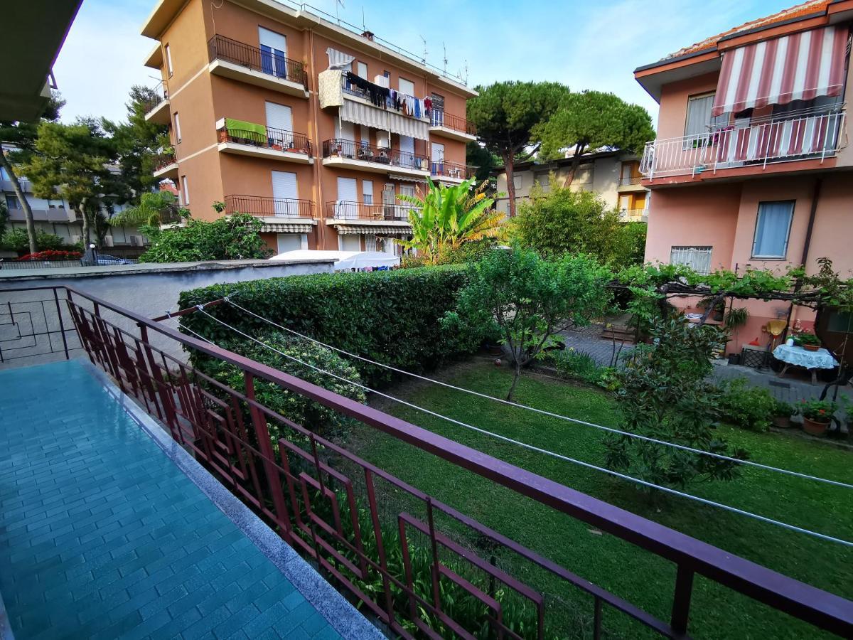 Casa Serena Bordighera Bagian luar foto